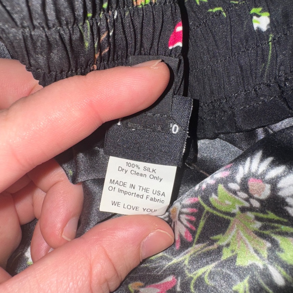 Raquelle Women’s Black Floral Silk Skirt (Size S) - Picture 5 of 5